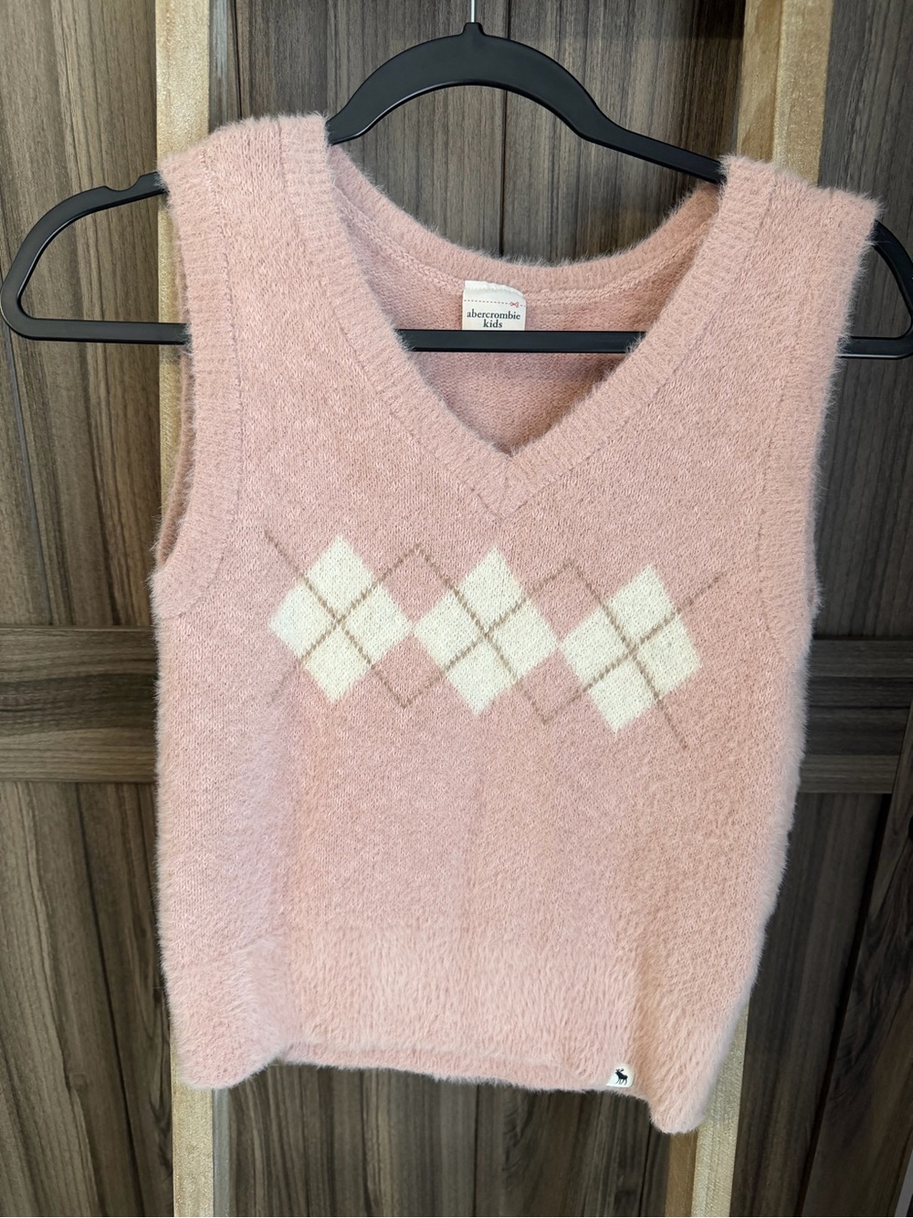 abercrombie kids Pink Argyle Fuzzy V-Neck Sweater Vest